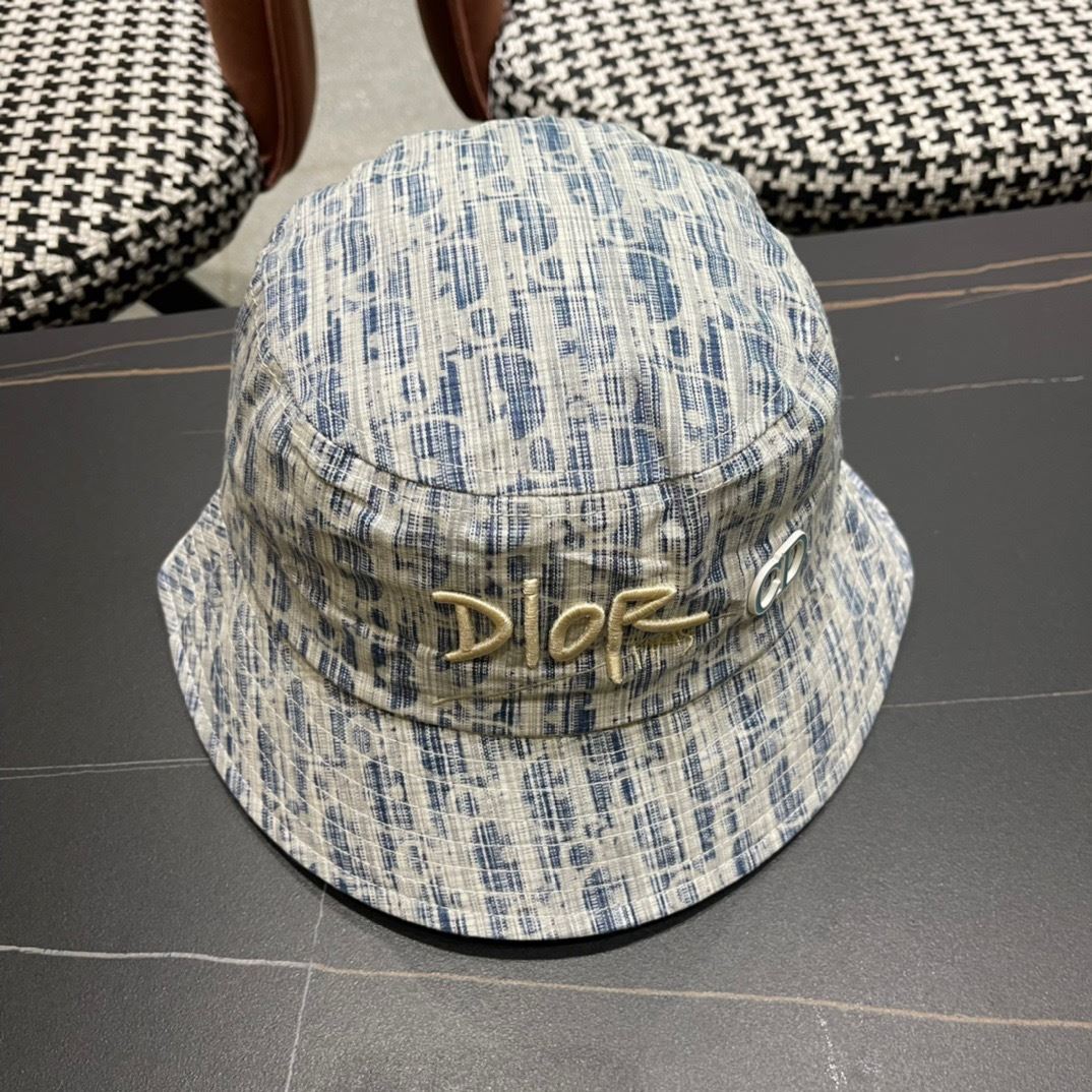 Christian Dior Caps